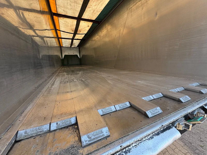 Kraker CF-X 82m3 Stuuras/Lenkachse Liftas Cargo Floor Alcoa - crédit-bail kraker CF-X 82m3 Stuuras/Lenkachse Liftas Cargo Floor Alcoa: photos 9