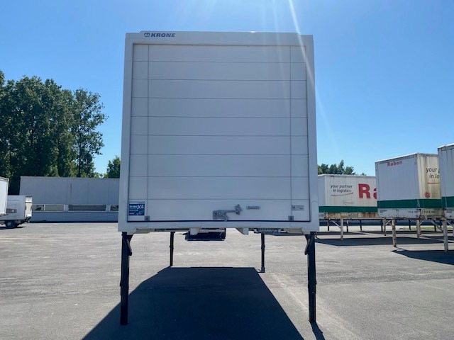 Krone BDF-System, 7.450 mm lang, FABRIKNEU - Autre matériel: photos 2 Krone BDF-System, 7.450 mm lang, FABRIKNEU - Autre matériel: photos 2