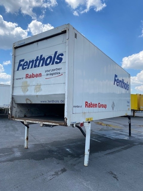 Krone BDF-System, 7.450 mm, Heck Rolltor - Carrosserie fourgon: photos 2 Krone BDF-System, 7.450 mm, Heck Rolltor - Carrosserie fourgon: photos 2