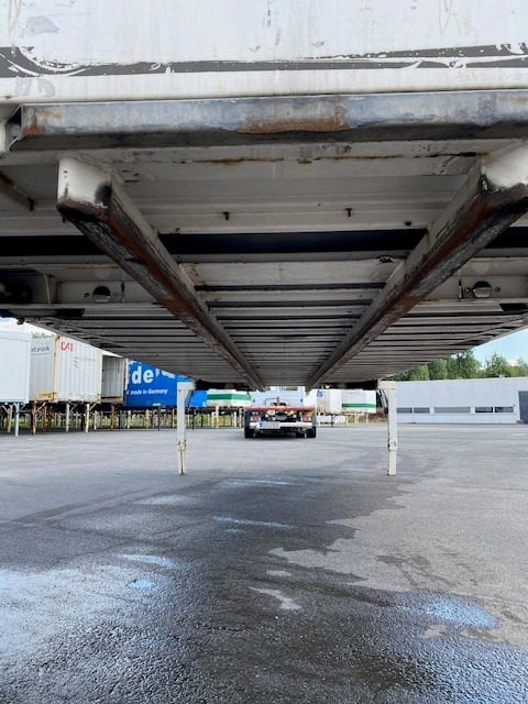 Krone BDF-System, 7.450 mm, Heck Rolltor - Carrosserie fourgon: photos 4 Krone BDF-System, 7.450 mm, Heck Rolltor - Carrosserie fourgon: photos 4