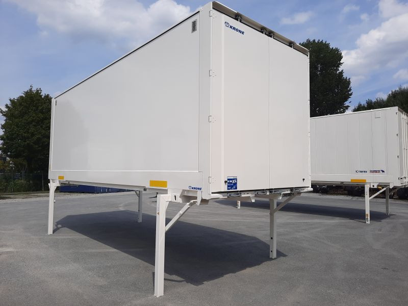 Carrosserie fourgon Krone BDF-System, 7.450 mm lang, Dach isoliert: photos 7