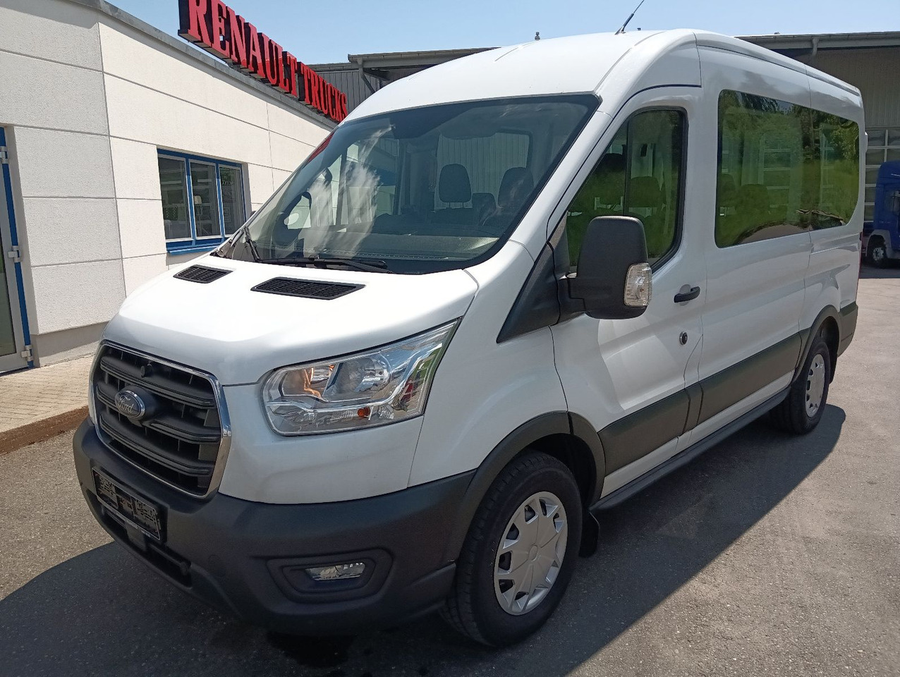 Ford Transit Kombi 350 L2 Trend 9-Sitzer 2xHeizung/Kl - Transport de personnes, Utilitaire double cabine: photos 5 Ford Transit Kombi 350 L2 Trend 9-Sitzer 2xHeizung/Kl - Transport de personnes, Utilitaire double cabine: photos 5