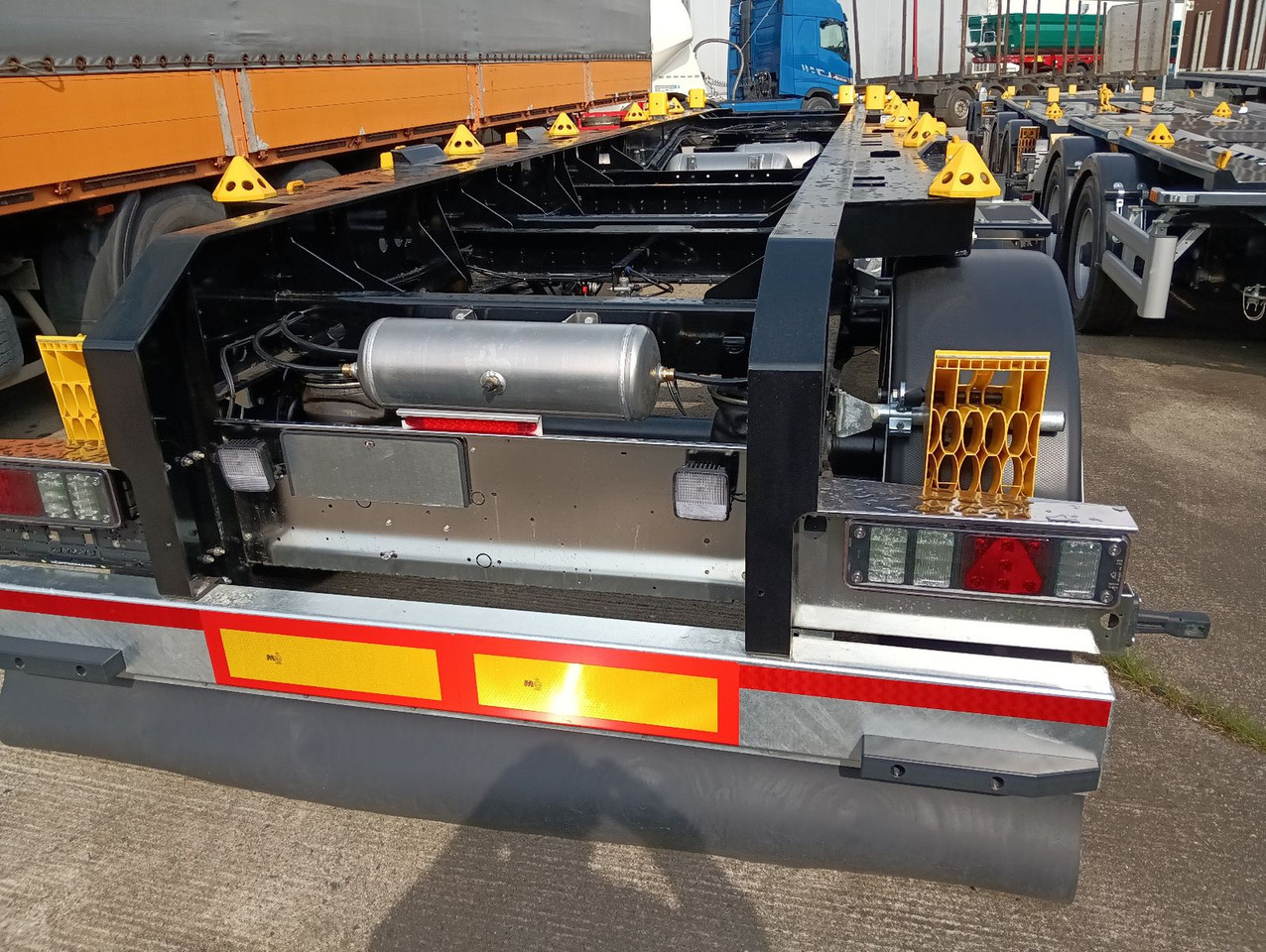 Hüffermann 3-A VARIO-CARRIER SAF NEU VERZINKT LiftAlufelgen - Remorque ampliroll/ Multibenne: photos 5 Hüffermann 3-A VARIO-CARRIER SAF NEU VERZINKT LiftAlufelgen - Remorque ampliroll/ Multibenne: photos 5