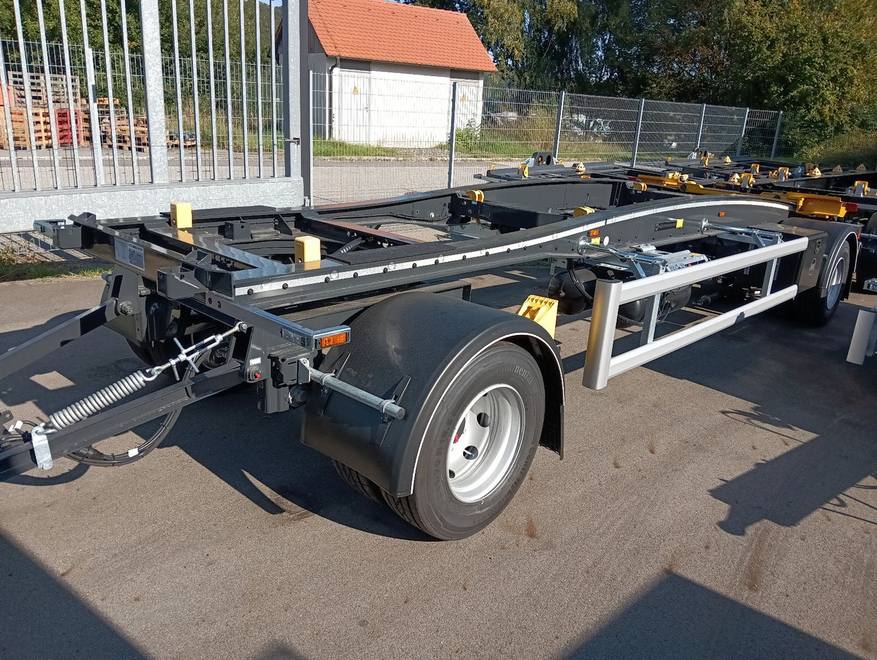 Hüffermann HSA1870 SAF VERZINKT Schlitten 5m-7m 3158kg NEU - Remorque ampliroll/ Multibenne: photos 5 Hüffermann HSA1870 SAF VERZINKT Schlitten 5m-7m 3158kg NEU - Remorque ampliroll/ Multibenne: photos 5