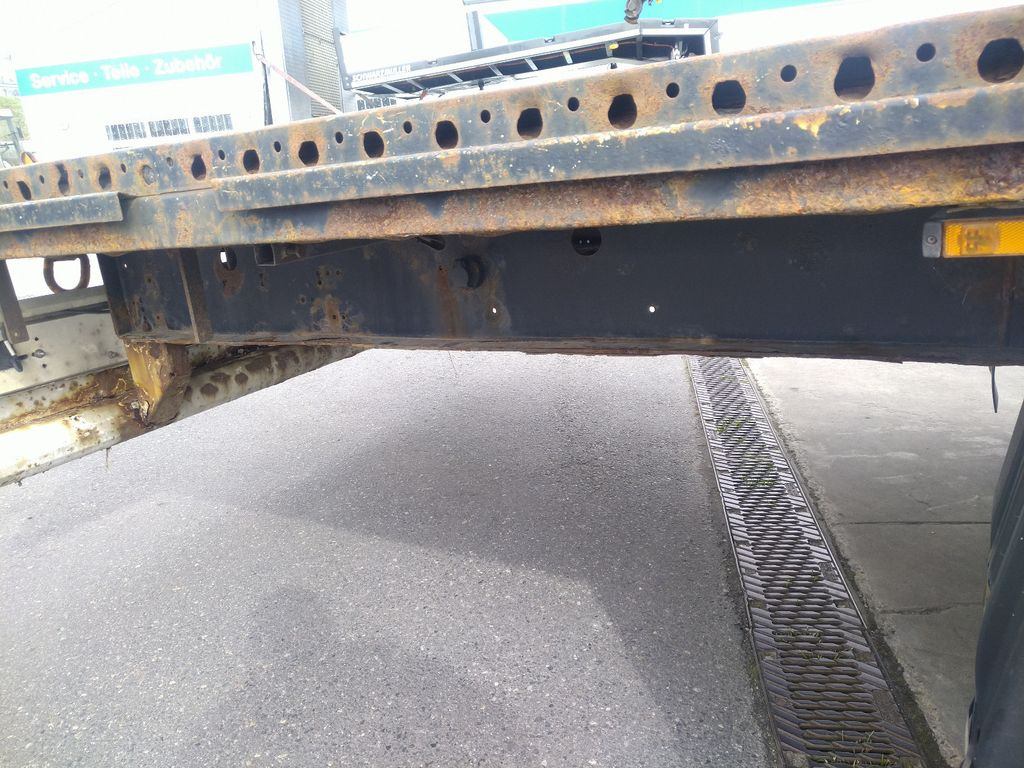 Semi-remorque plateau Krone SDP27 TwistLocks 40"+ 20" BPW Lift Rungentaschen: photos 12 Semi-remorque plateau Krone SDP27 TwistLocks 40"+ 20" BPW Lift Rungentaschen: photos 12