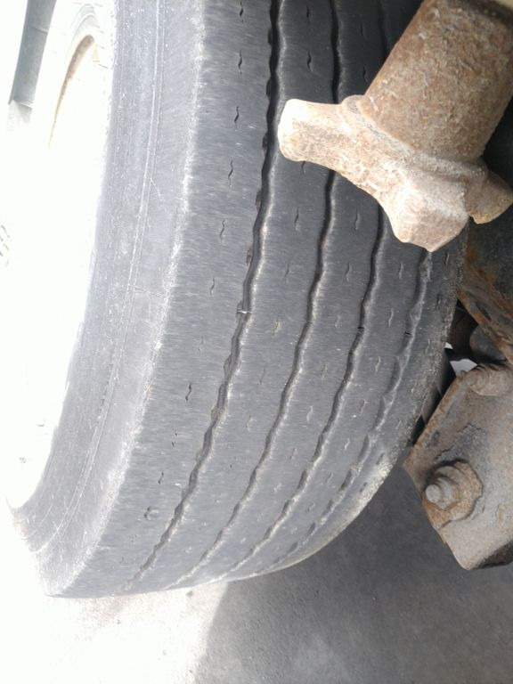 Semi-remorque plateau Krone SDP27 TwistLocks 40"+ 20" BPW Lift Rungentaschen: photos 23 Semi-remorque plateau Krone SDP27 TwistLocks 40"+ 20" BPW Lift Rungentaschen: photos 23