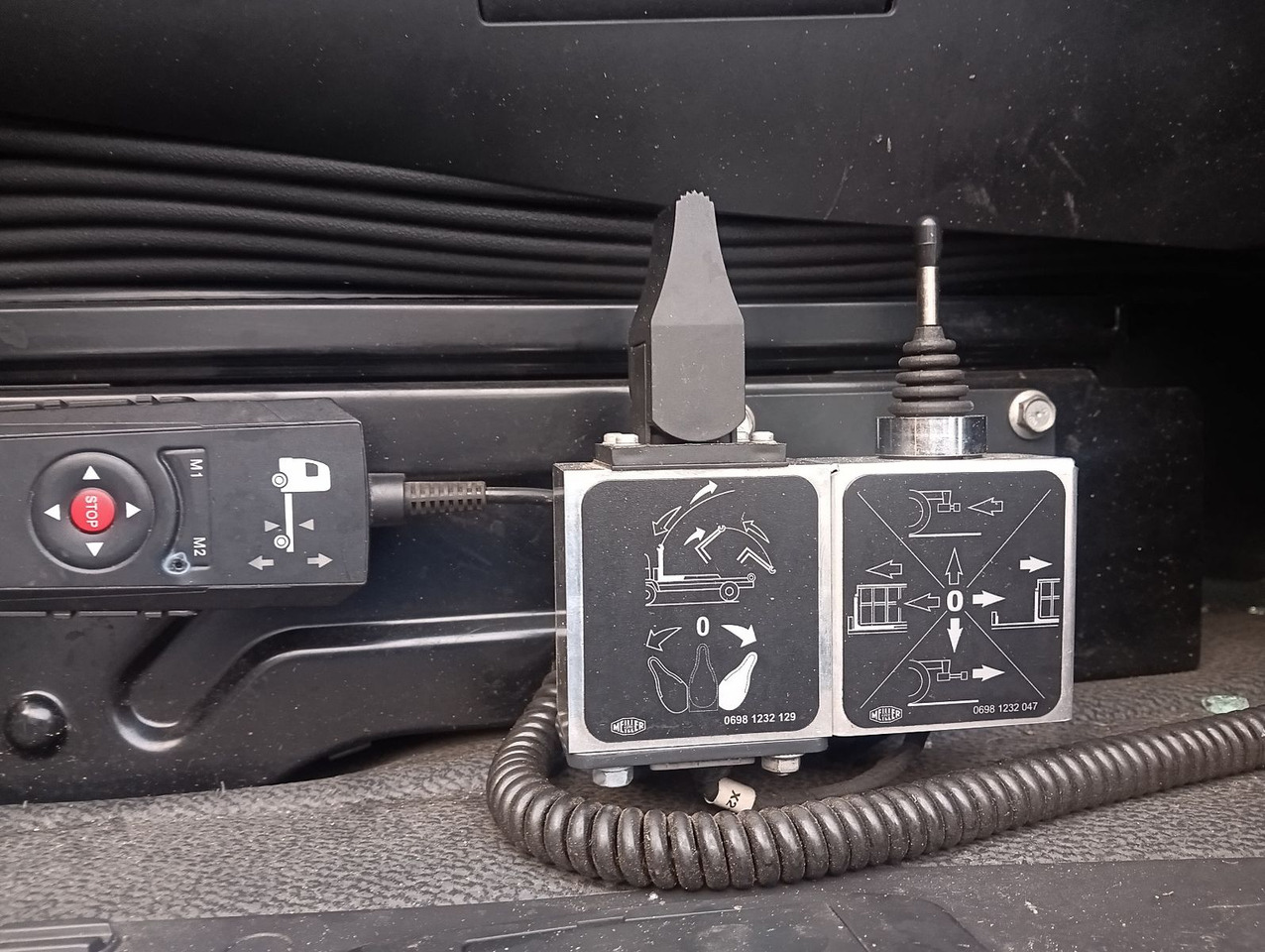 Mercedes-Benz ACTROS 2651 MP5 6x2 MEILLER RETARDER LENKACHS - Camion ampliroll: photos 4 Mercedes-Benz ACTROS 2651 MP5 6x2 MEILLER RETARDER LENKACHS - Camion ampliroll: photos 4