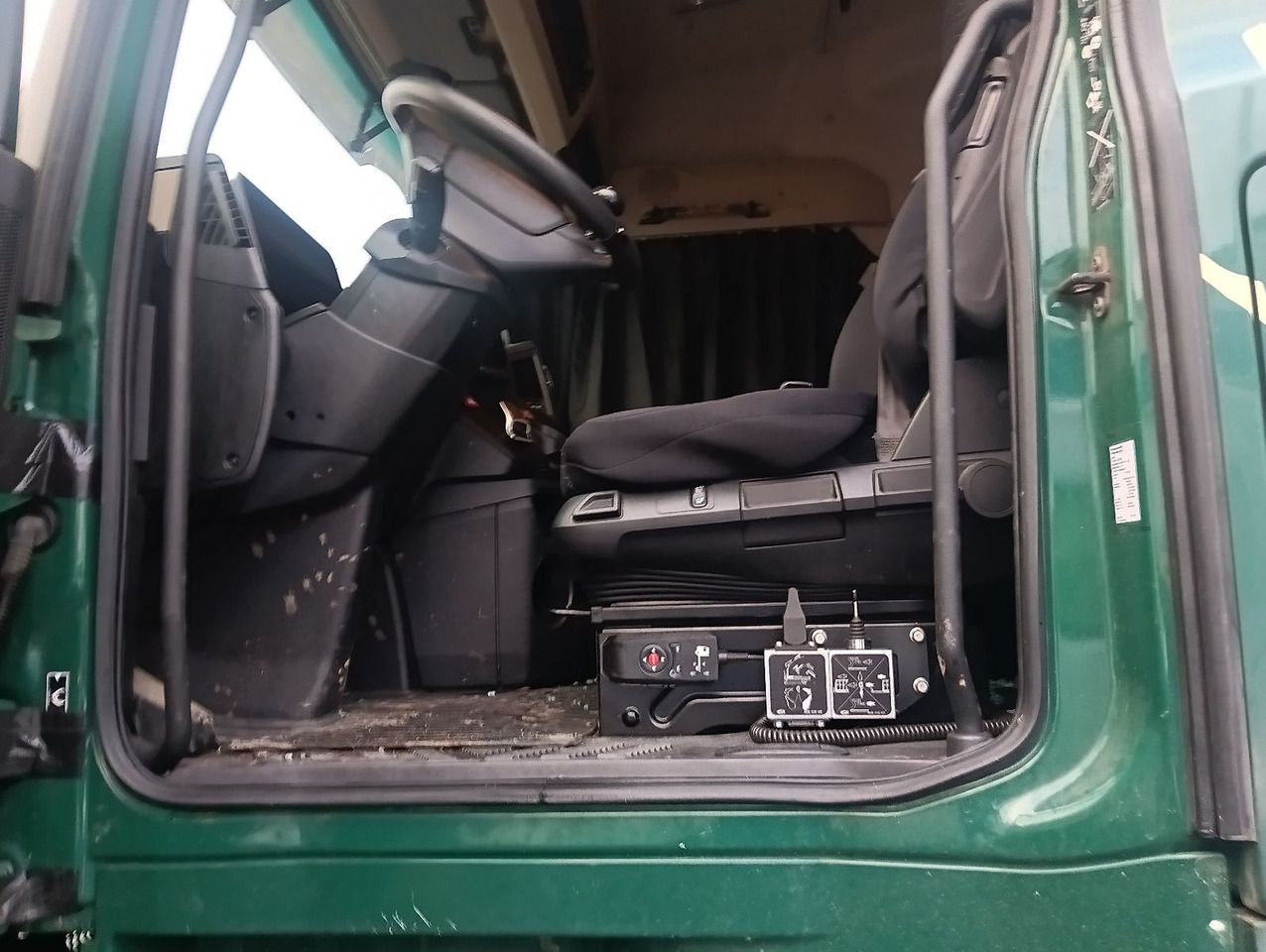 Mercedes-Benz ACTROS 2651 MP5 6x2 MEILLER RETARDER LENKACHS - Camion ampliroll: photos 1 Mercedes-Benz ACTROS 2651 MP5 6x2 MEILLER RETARDER LENKACHS - Camion ampliroll: photos 1