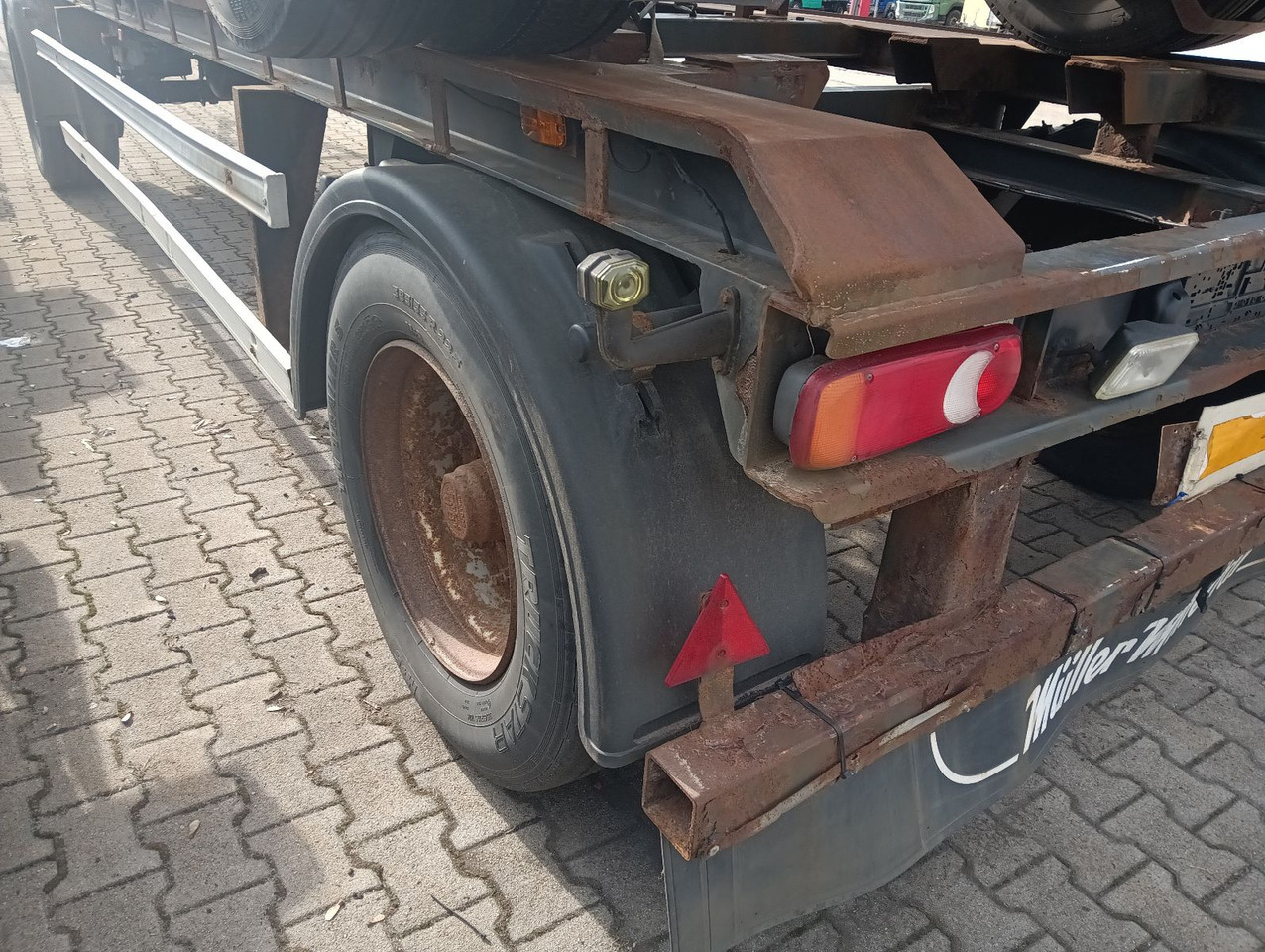 Remorque ampliroll/ Multibenne Müller-Mitteltal RA18 Abrollanhänger 7m BPW Trommel TÜV 5/2025 Müller-Mitteltal RA18 Abrollanhänger 7m BPW Trommel TÜV 5/2025: photos 24 Remorque ampliroll/ Multibenne Müller-Mitteltal RA18 Abrollanhänger 7m BPW Trommel TÜV 5/2025 Müller-Mitteltal RA18 Abrollanhänger 7m BPW Trommel TÜV 5/2025: photos 24