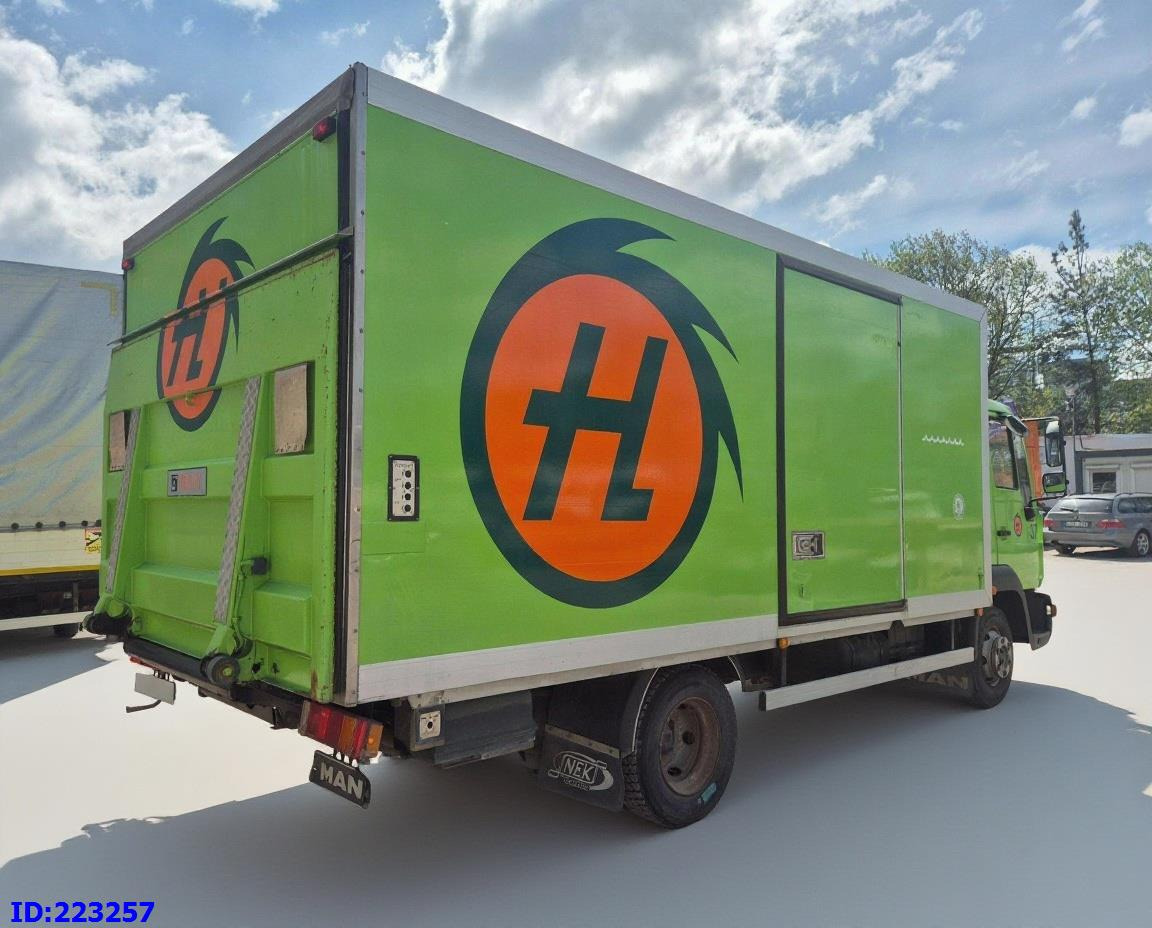 MAN LE 8.150 Manual 139tkm ONLY - Camion fourgon: photos 5 MAN LE 8.150 Manual 139tkm ONLY - Camion fourgon: photos 5