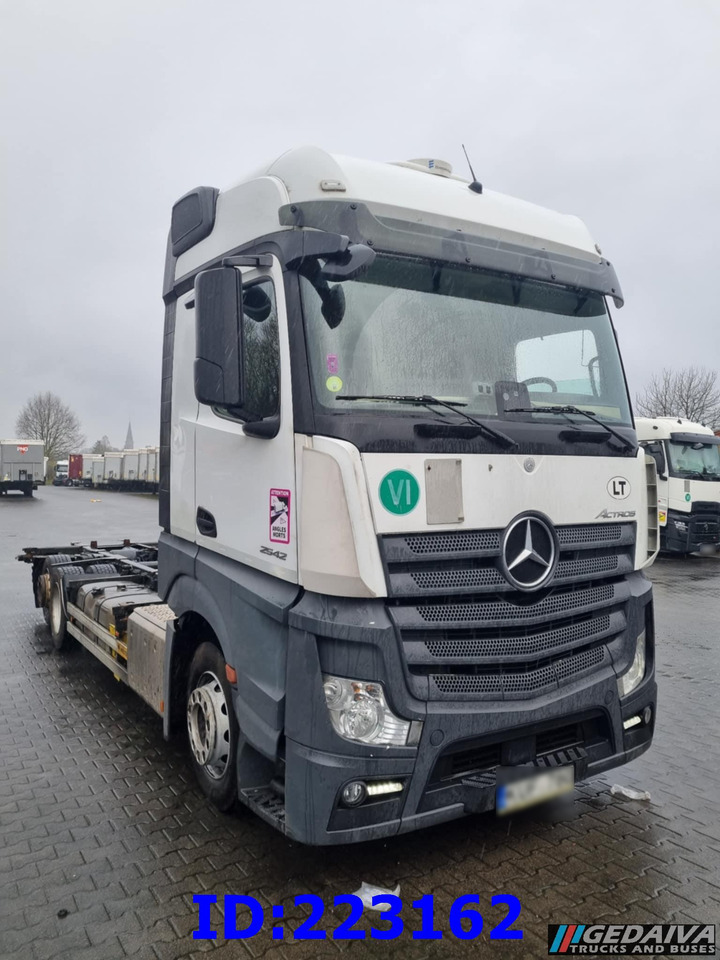 MERCEDES-BENZ Actros 2542 BDF 6x2 Euro6 - Châssis cabine: photos 2 MERCEDES-BENZ Actros 2542 BDF 6x2 Euro6 - Châssis cabine: photos 2