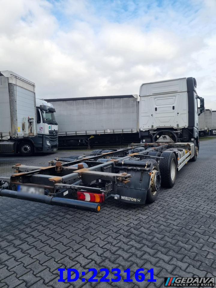 MERCEDES-BENZ Actros 2542 BDF 6x2 Euro6 - Châssis cabine: photos 4 MERCEDES-BENZ Actros 2542 BDF 6x2 Euro6 - Châssis cabine: photos 4