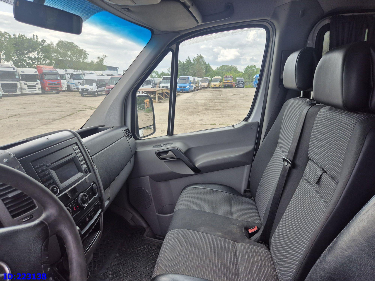 Autocar MERCEDES-BENZ Sprinter 213 - Euro5: photos 13