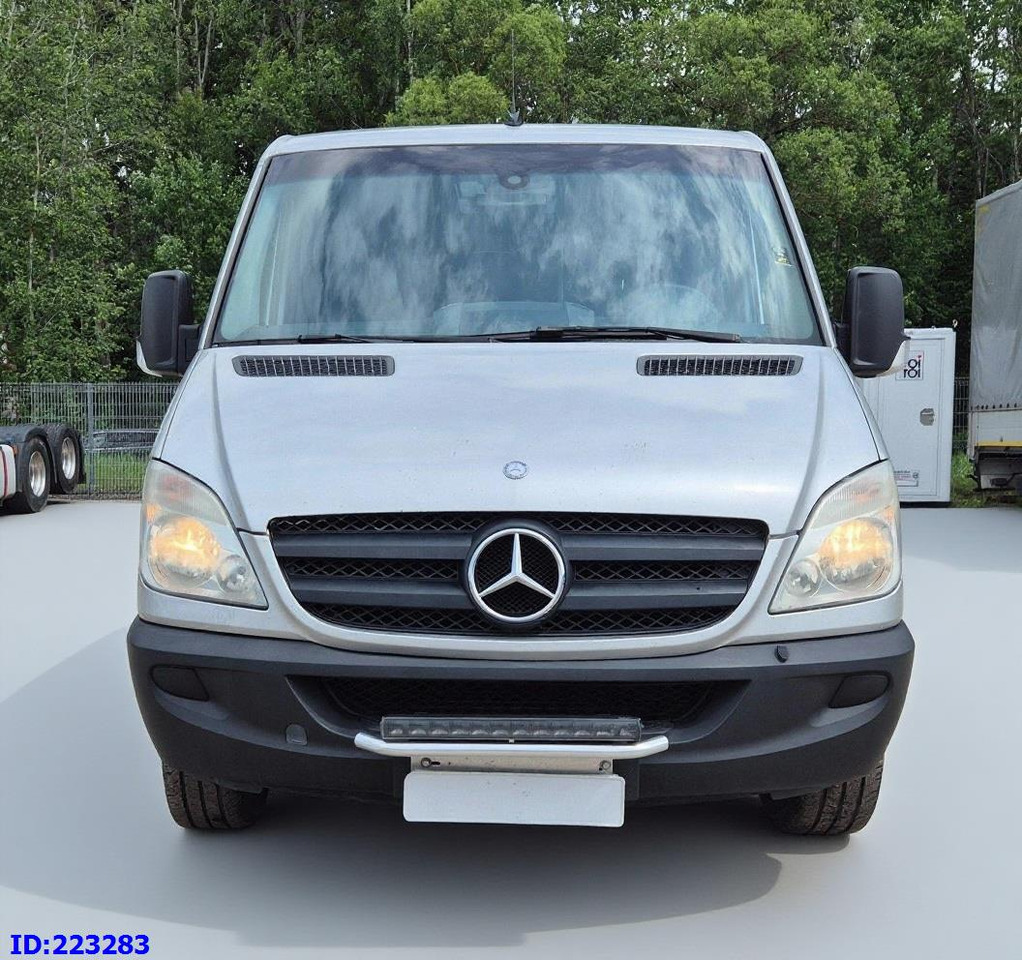 MERCEDES-BENZ Sprinter 313 - Kasten VIP -Euro5 - Minibus, Transport de personnes: photos 2 MERCEDES-BENZ Sprinter 313 - Kasten VIP -Euro5 - Minibus, Transport de personnes: photos 2