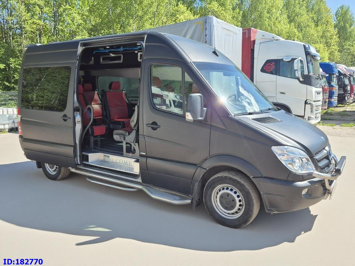 MERCEDES-BENZ Sprinter 319 VIP Euro5 - Minibus, Transport de personnes: photos 1 MERCEDES-BENZ Sprinter 319 VIP Euro5 - Minibus, Transport de personnes: photos 1