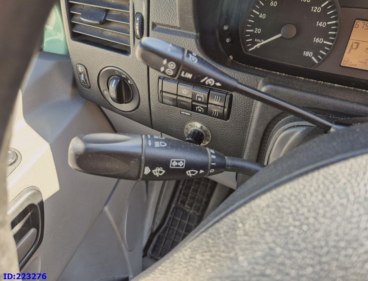 Autocar MERCEDES-BENZ Sprinter 516 - VIP - 23 Places: photos 9
