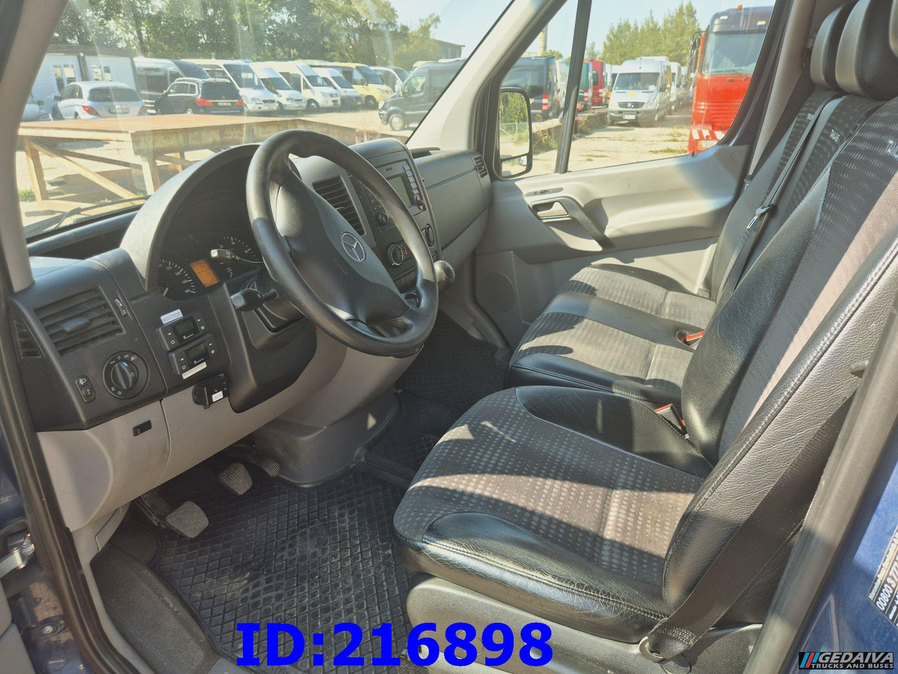 Autocar MERCEDES-BENZ Sprinter 516 - VIP - Tamlans  16-seater: photos 9