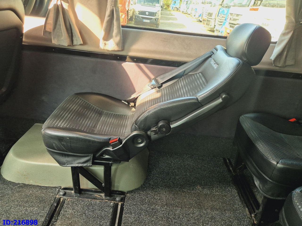 Autocar MERCEDES-BENZ Sprinter 516 - VIP - Tamlans  16-seater: photos 24