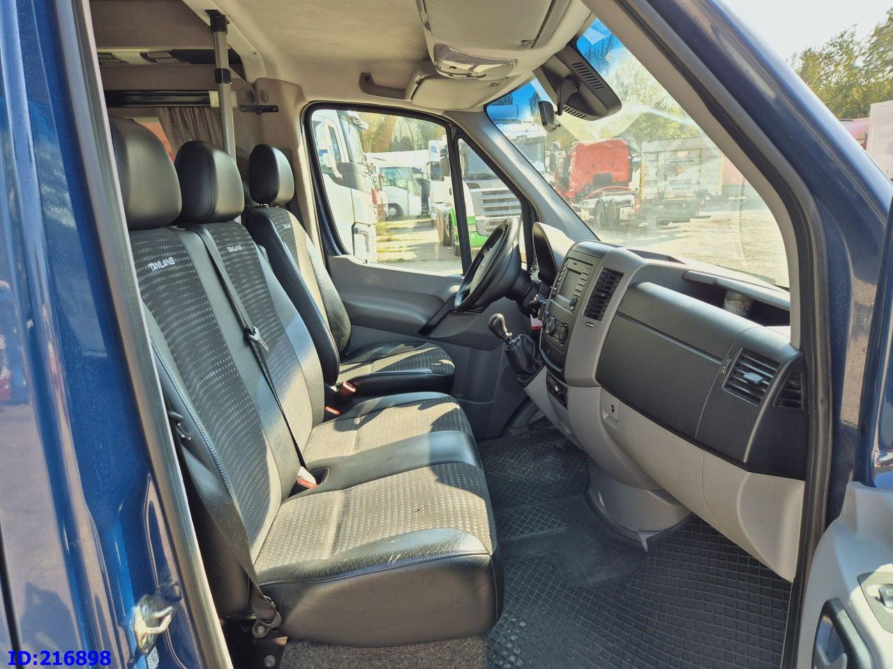 Autocar MERCEDES-BENZ Sprinter 516 - VIP - Tamlans  16-seater: photos 15