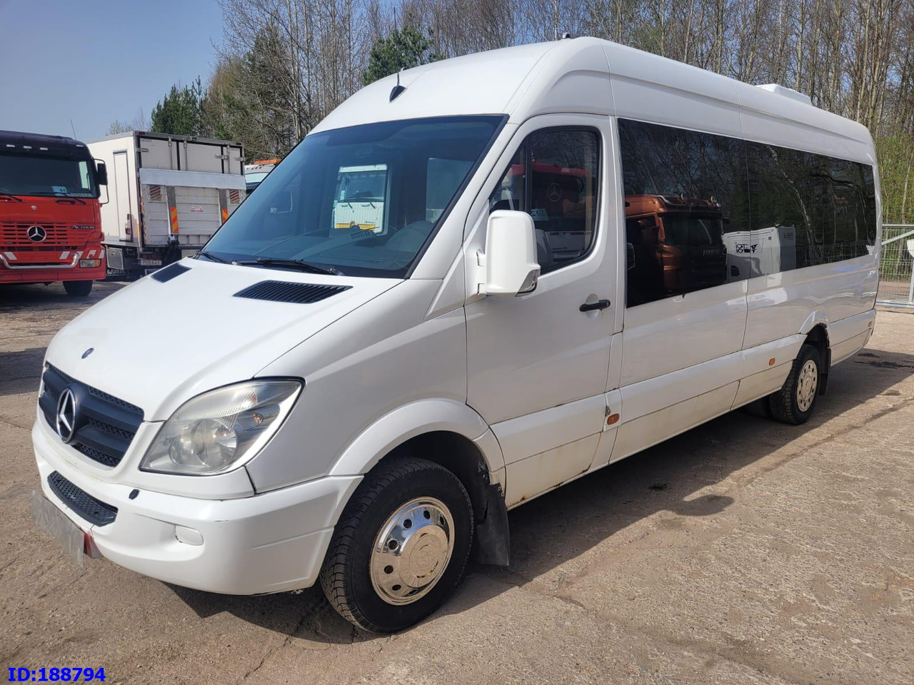 MERCEDES-BENZ Sprinter 518 - Kasten VIP - 20 Seater - Autocar: photos 1 MERCEDES-BENZ Sprinter 518 - Kasten VIP - 20 Seater - Autocar: photos 1