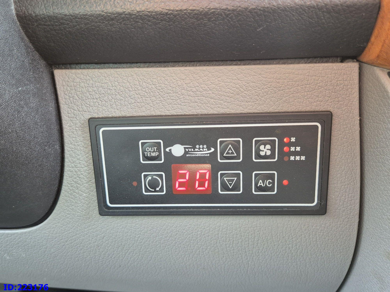 Minibus, Transport de personnes MERCEDES-BENZ Sprinter 519 VIP Luxury: photos 12