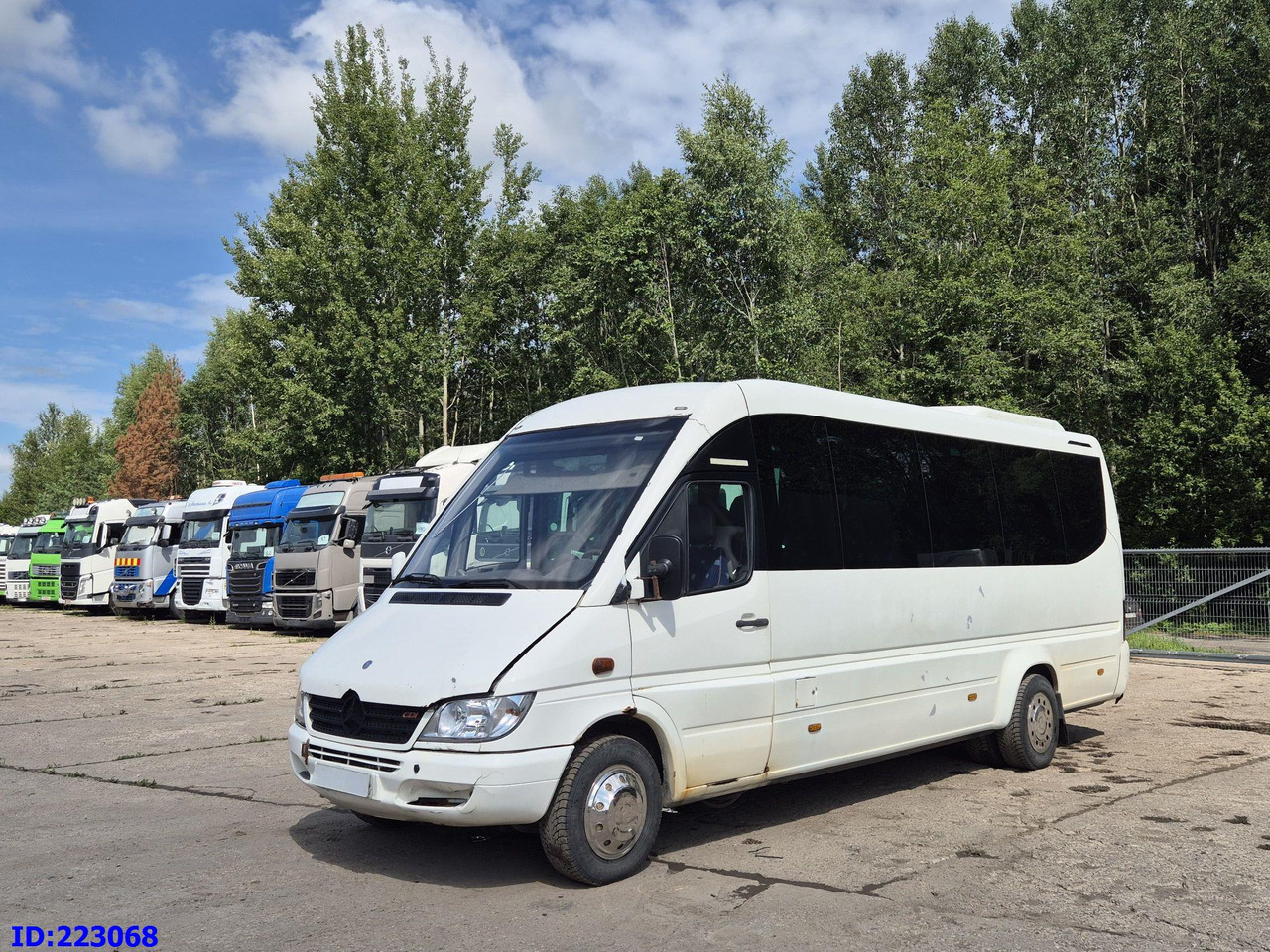 MERCEDES-BENZ Sprinter 616 Sunset 23-Seater - Autocar: photos 1 MERCEDES-BENZ Sprinter 616 Sunset 23-Seater - Autocar: photos 1