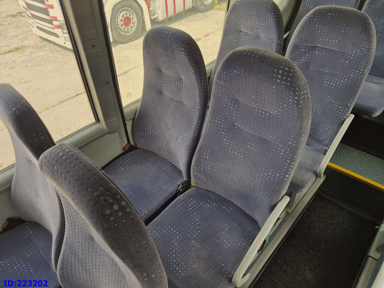 Minibus, Autocar MERCEDES-BENZ Sunrider 818D Vario 33 - Seater: photos 13 Minibus, Autocar MERCEDES-BENZ Sunrider 818D Vario 33 - Seater: photos 13