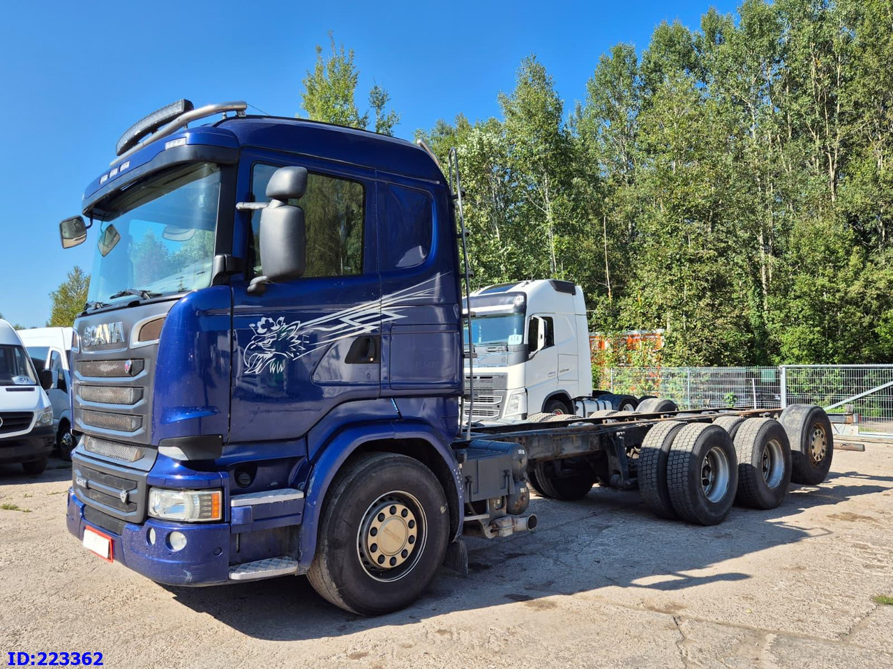 SCANIA R580 8x4 Euro6 Retarder - Châssis cabine: photos 1 SCANIA R580 8x4 Euro6 Retarder - Châssis cabine: photos 1