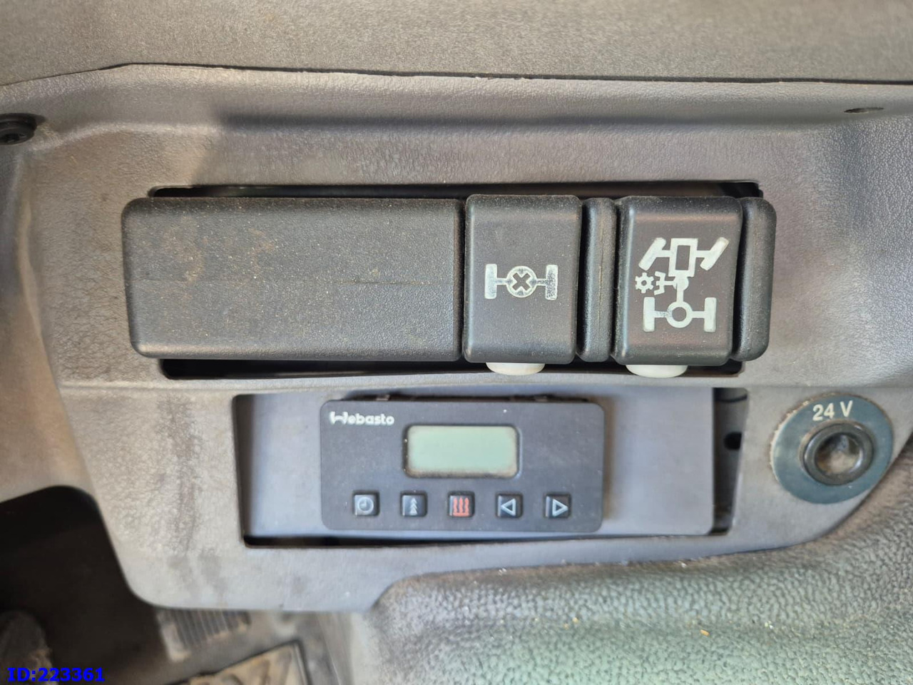 Tracteur routier RENAULT Premium 420 6x2 Manual: photos 8