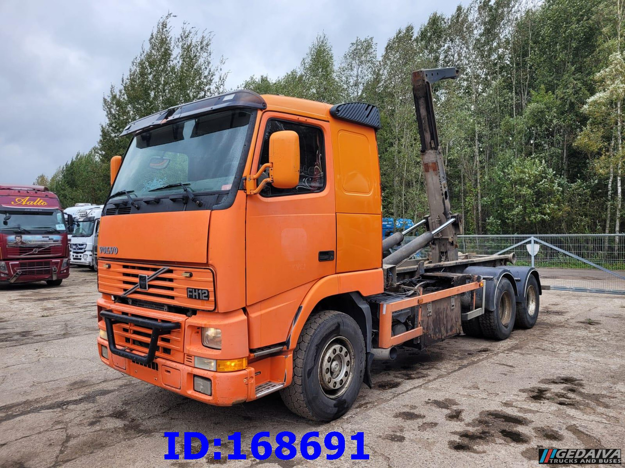 VOLVO FH12 380HP 6x2 10tyre Hook Tipper - Camion ampliroll: photos 1 VOLVO FH12 380HP 6x2 10tyre Hook Tipper - Camion ampliroll: photos 1