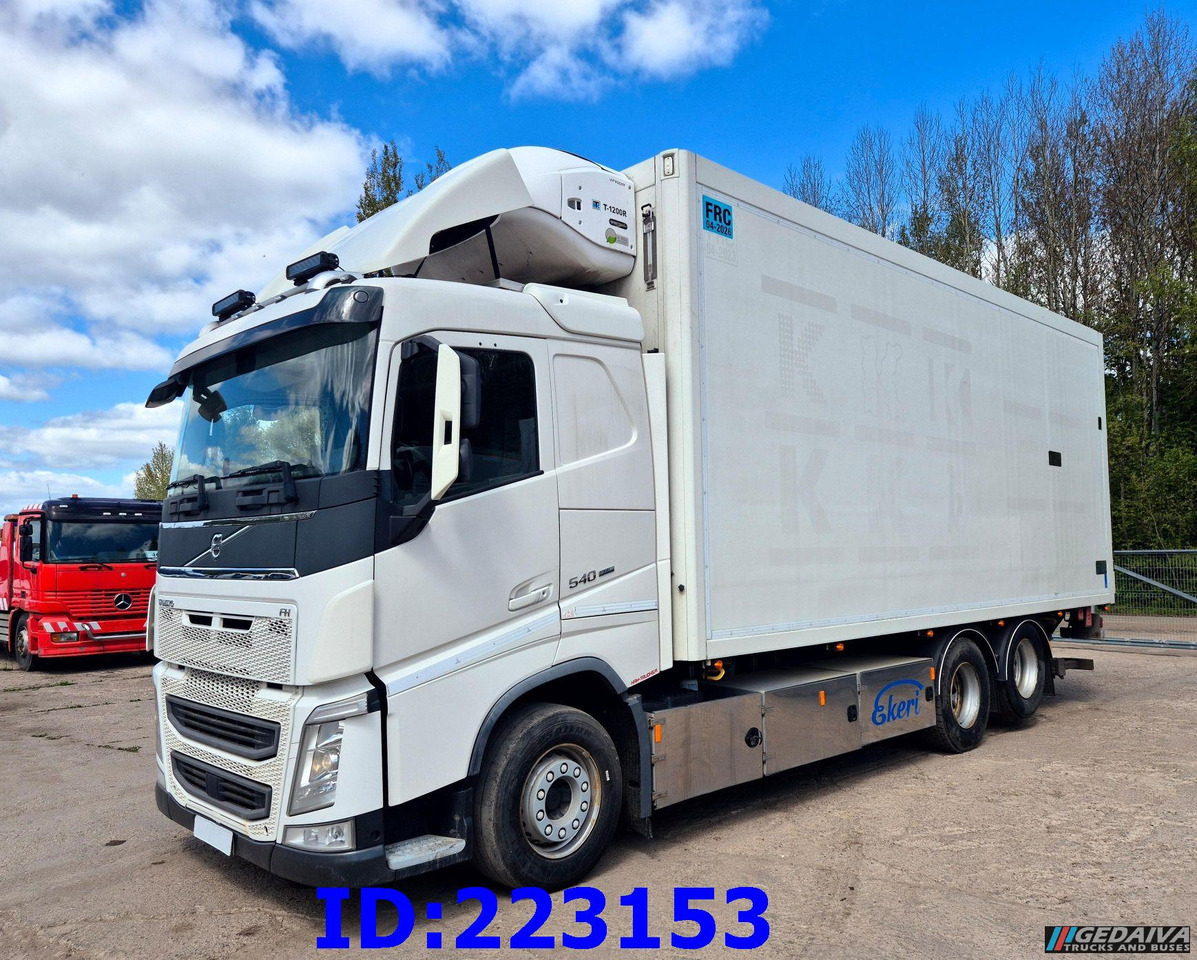 VOLVO FH13 540HP 6x2 FRC Thermoking - Camion frigorifique: photos 1 VOLVO FH13 540HP 6x2 FRC Thermoking - Camion frigorifique: photos 1