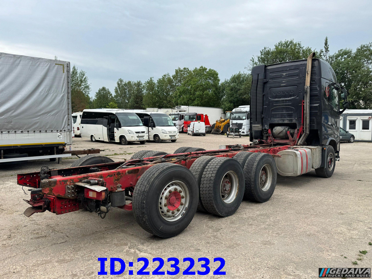 VOLVO FH16 700HP 8X4 Big Axles - Châssis cabine: photos 5 VOLVO FH16 700HP 8X4 Big Axles - Châssis cabine: photos 5