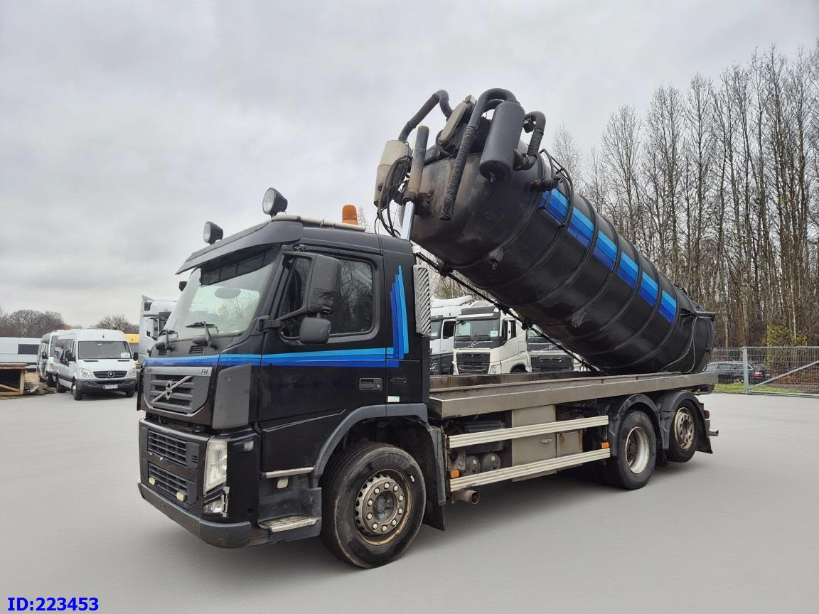VOLVO FM11 450HP 6x2 TANK 16000 l / VACUUM JUROP PR 150 / ASENIZACYJNY / Euro5 / Steering Axle - Camion citerne: photos 1 VOLVO FM11 450HP 6x2 TANK 16000 l / VACUUM JUROP PR 150 / ASENIZACYJNY / Euro5 / Steering Axle - Camion citerne: photos 1