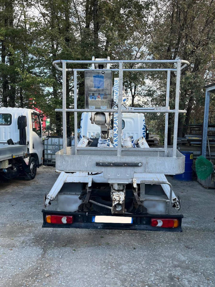 CTE Z 19 - Camion avec nacelle: photos 3 CTE Z 19 - Camion avec nacelle: photos 3