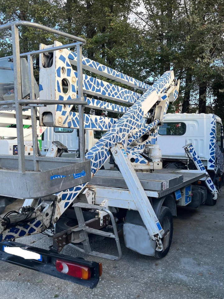 CTE Z 19 - Camion avec nacelle: photos 5 CTE Z 19 - Camion avec nacelle: photos 5