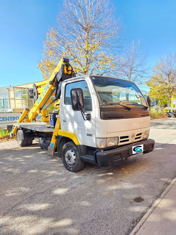 CTE ZED 20 - Camion avec nacelle: photos 2 CTE ZED 20 - Camion avec nacelle: photos 2