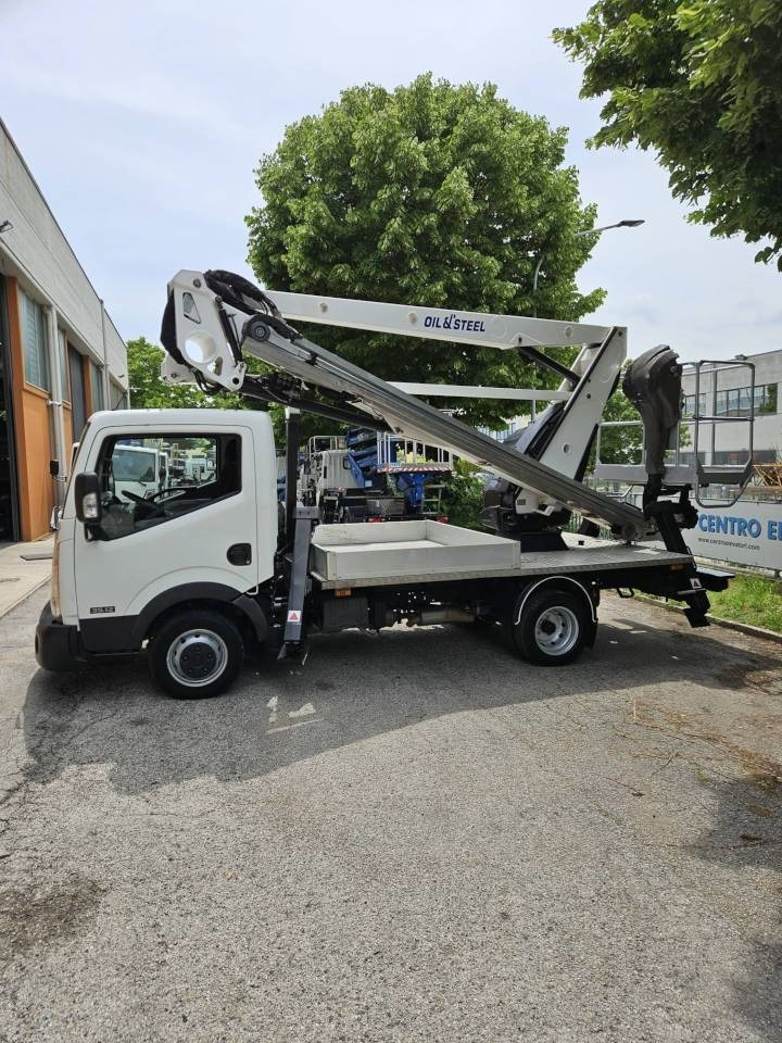 Oil & Steel Snake 21.12  - Camion avec nacelle: photos 2 Oil & Steel Snake 21.12  - Camion avec nacelle: photos 2