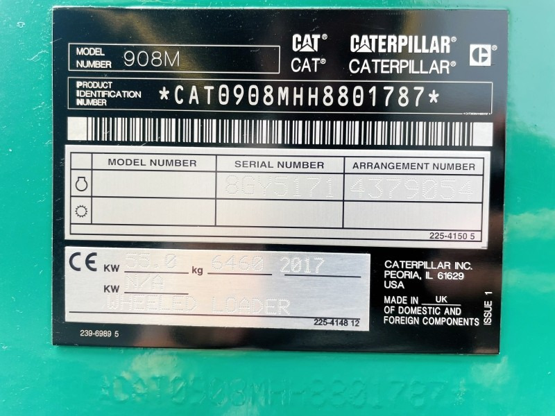 Caterpillar 908M (3637) - Chargeuse sur pneus: photos 3 Caterpillar 908M (3637) - Chargeuse sur pneus: photos 3