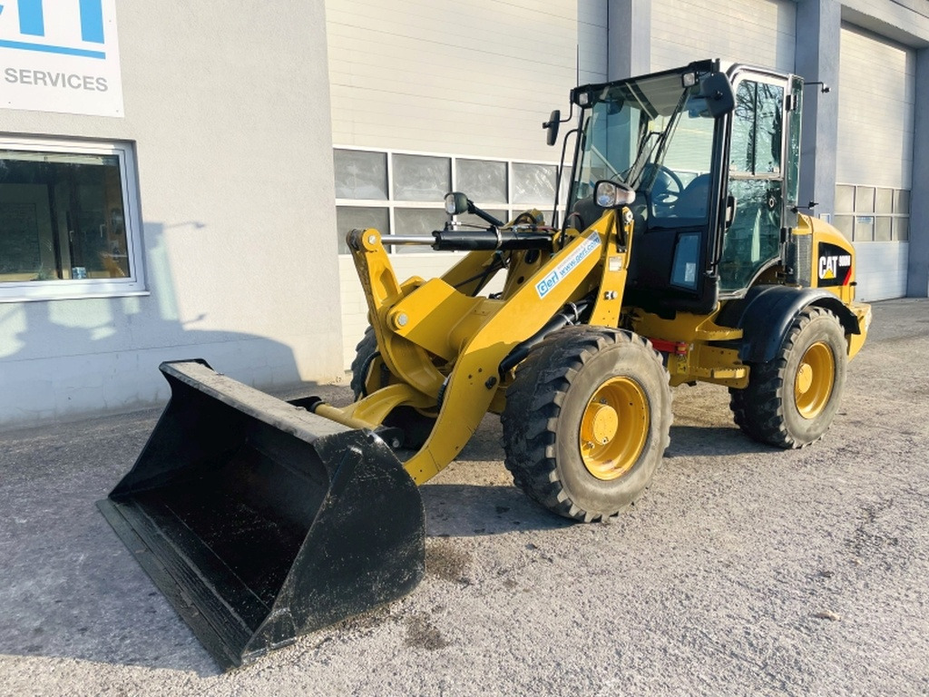 Caterpillar 908M (3893) - Chargeuse sur pneus: photos 4 Caterpillar 908M (3893) - Chargeuse sur pneus: photos 4