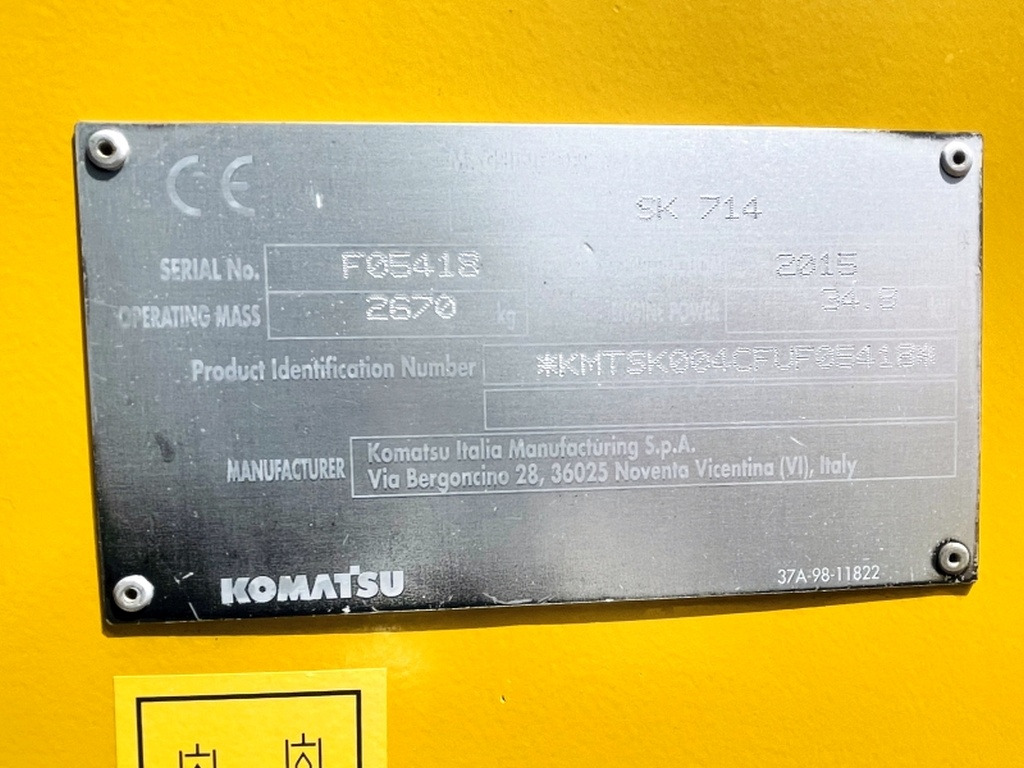 Komatsu SK714 (4012) - Mini chargeuse: photos 3 Komatsu SK714 (4012) - Mini chargeuse: photos 3