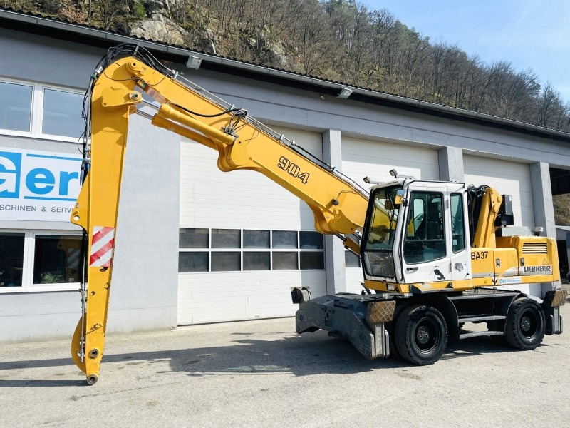 Liebherr A904 (3758) - Pelle de manutention: photos 3 Liebherr A904 (3758) - Pelle de manutention: photos 3