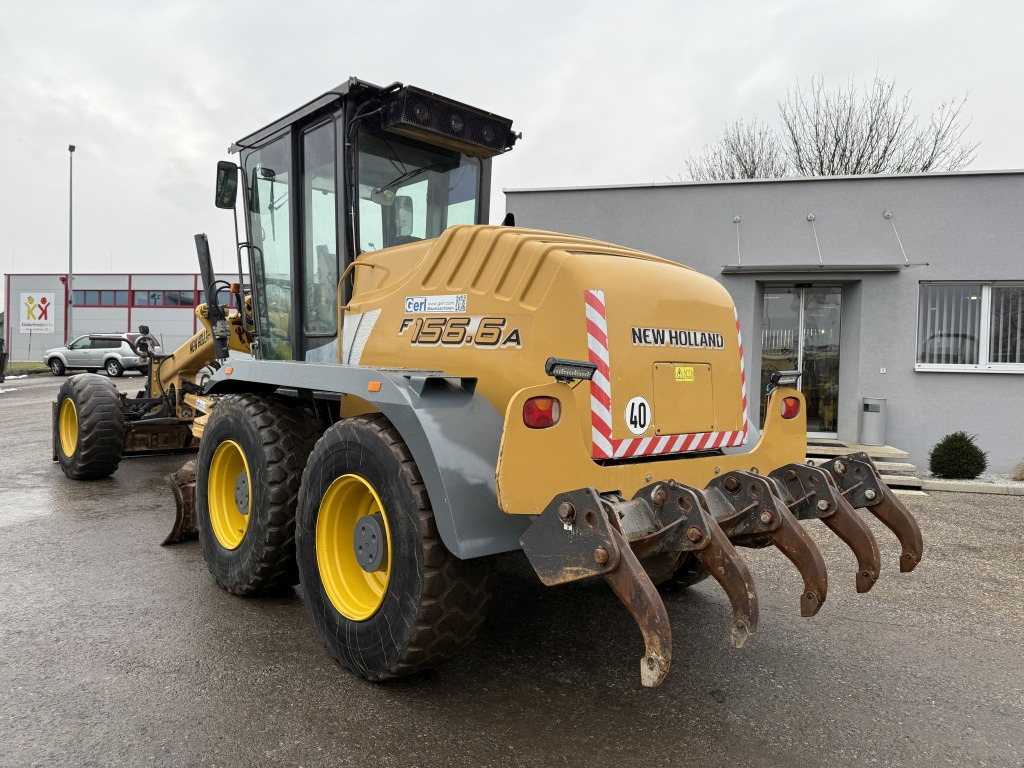 New Holland F 156.6 A (111750) - Niveleuse: photos 4 New Holland F 156.6 A (111750) - Niveleuse: photos 4