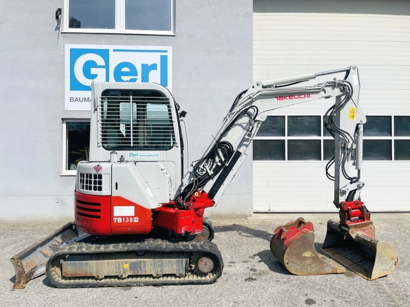 Takeuchi TB138FR (3775) - Mini pelle: photos 2 Takeuchi TB138FR (3775) - Mini pelle: photos 2