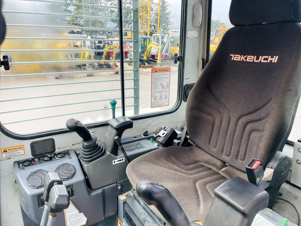 Takeuchi TB153FR (4100) - Mini pelle: photos 5 Takeuchi TB153FR (4100) - Mini pelle: photos 5