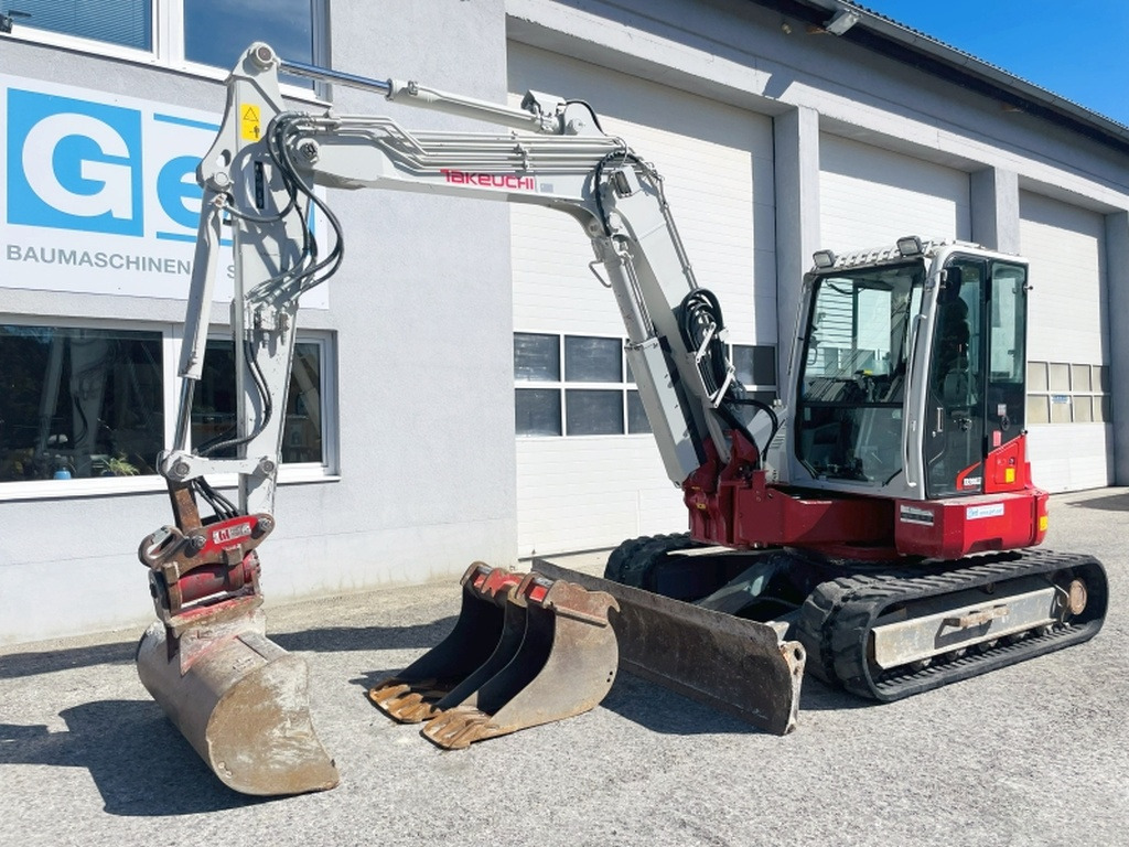 Takeuchi TB280FR (4050) - Mini pelle: photos 4 Takeuchi TB280FR (4050) - Mini pelle: photos 4