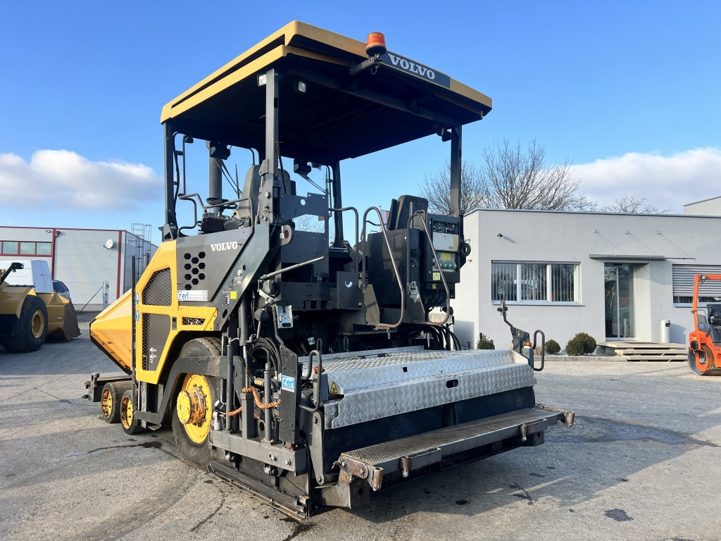 Volvo 6870 C (111414) - Finisseur: photos 3 Volvo 6870 C (111414) - Finisseur: photos 3