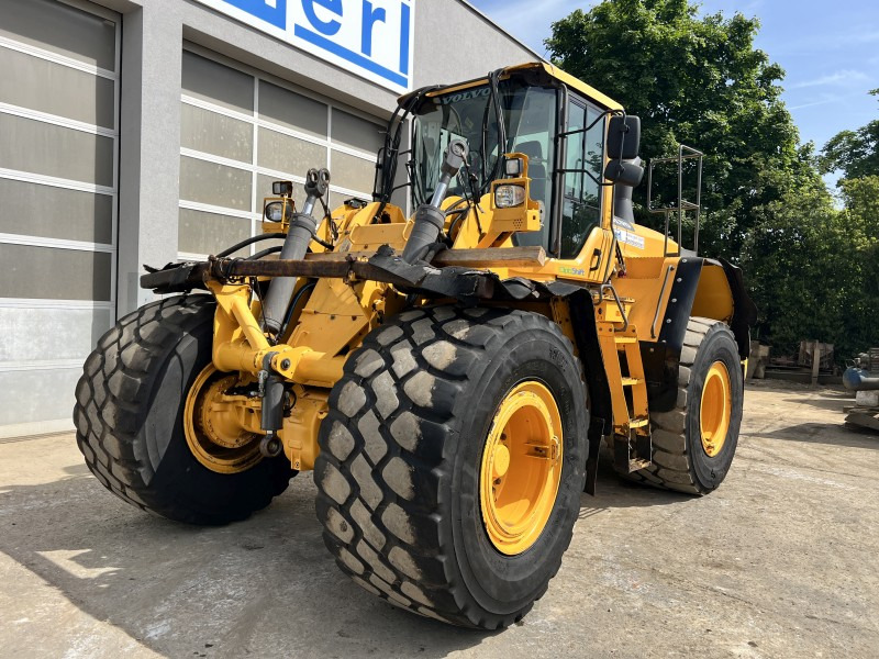 Volvo L 180 G HL (110940) - Chargeuse sur pneus: photos 3 Volvo L 180 G HL (110940) - Chargeuse sur pneus: photos 3