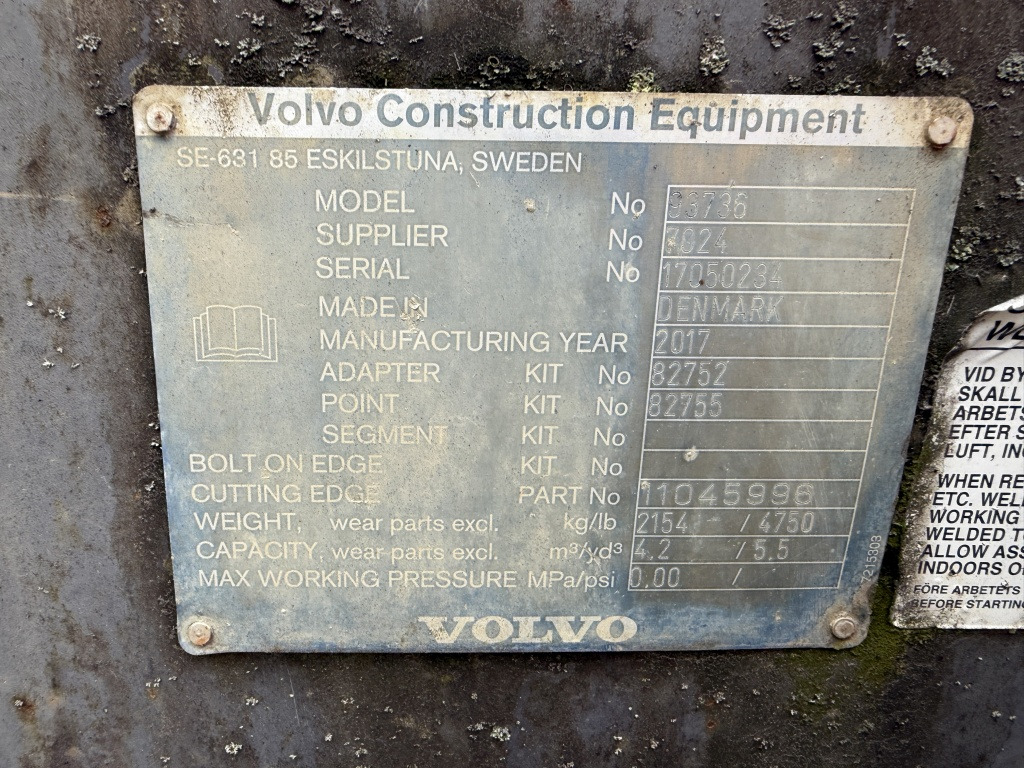 Volvo Schaufel 4,2 m³ (111756) - Godet pour chargeur: photos 3 Volvo Schaufel 4,2 m³ (111756) - Godet pour chargeur: photos 3