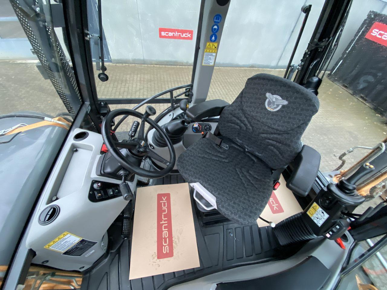 Case 695 ST - Tractopelle: photos 3 Case 695 ST - Tractopelle: photos 3