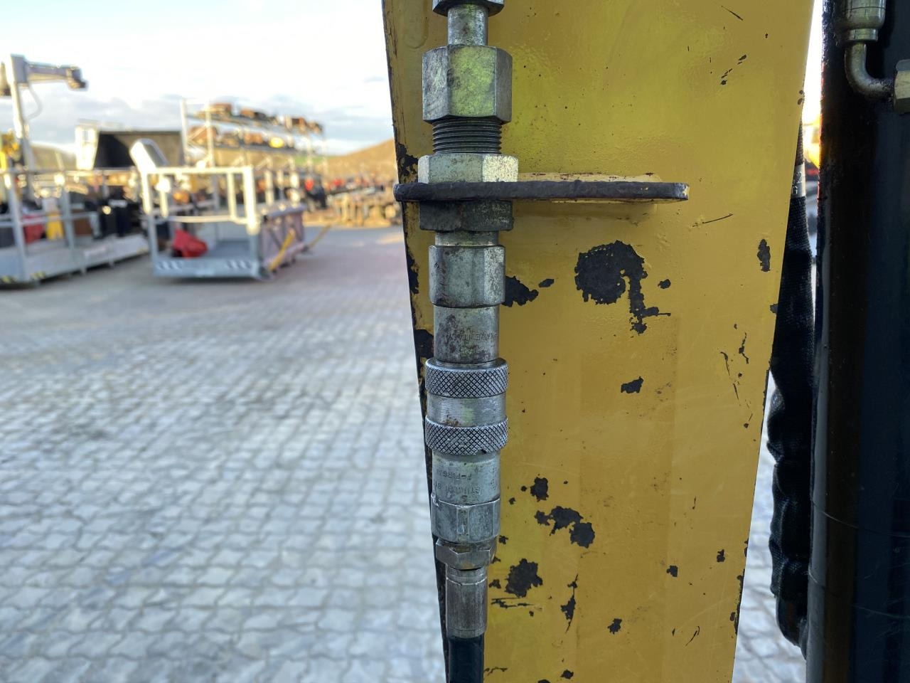 Mini pelle Caterpillar 301.8C: photos 10